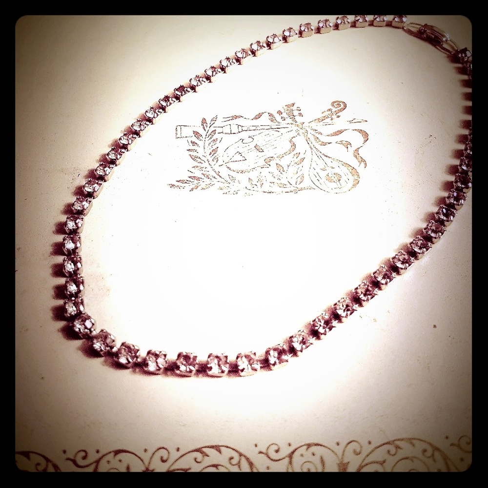 *Gifted* Vtg Rhinestone Necklace